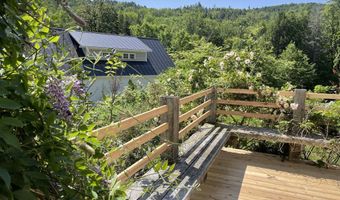 766 Masterson Rd, Barnard, VT 05031