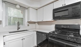 98 Mount Hope Dr, Albany, NY 12202