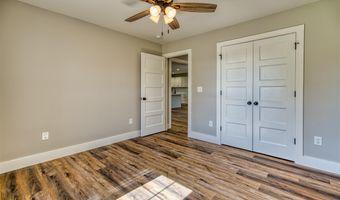 101 Rittenberry Dr, Auburn, KY 42206