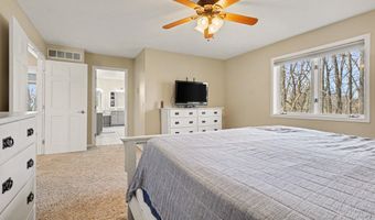 2011 Knollpoint Dr NE, Ada, MI 49301