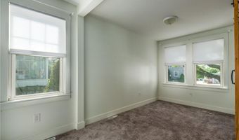 467 Maple Avenue Ave, Barrington, RI 02806