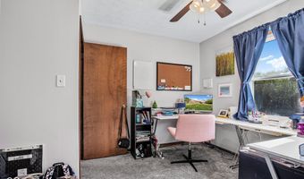 243 Plainview Dr, Avon, IN 46123