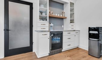 20 Hannah Lee Rd, Barnegat, NJ 08005