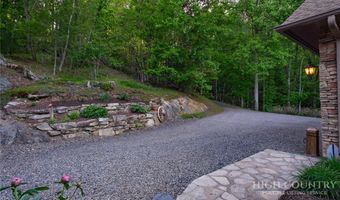 171 Camp Davis Rd, Banner Elk, NC 28604