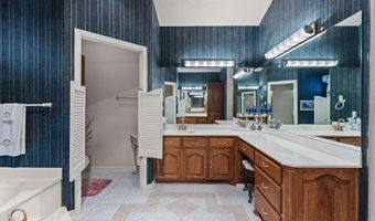 5 Galeon Ln, Hot Springs Village, AR 71909