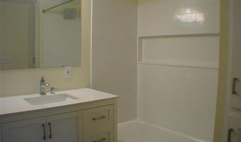 1112 Queens Ln, Anoka, MN 55303