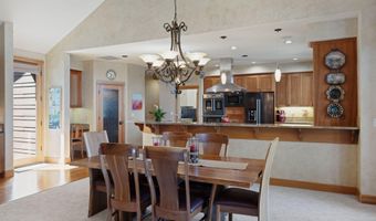 3352 NW Windwood Way, Bend, OR 97703