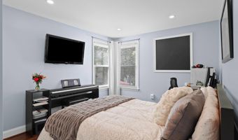 7460 CROSS GATE Ln, Alexandria, VA 22315