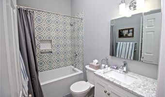 66 Girard Ave 312, Newport, RI 02840