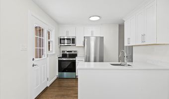 6913 WESTHAMPTON Dr, Alexandria, VA 22307