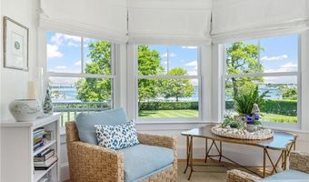 169 Wellington Ave, Newport, RI 02840