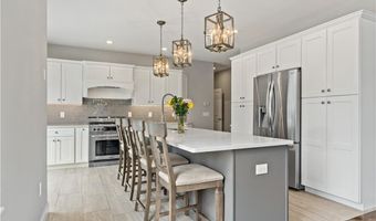 54 Michael Dr, Bristol, RI 02809