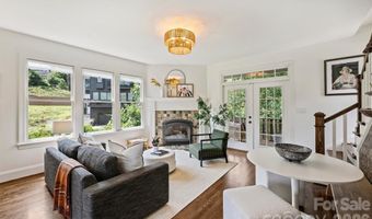 1611 Tippah Park Ct, Charlotte, NC 28205