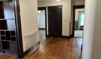 11 5th Ave W, Albia, IA 52531