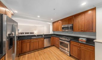 140 Ashley Mews Dr, Ann Arbor, MI 48104