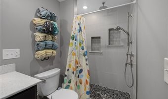 365 W Wrentham Rd, Cumberland, RI 02864