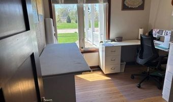 1913 NE 13th Ave, Austin, MN 55912