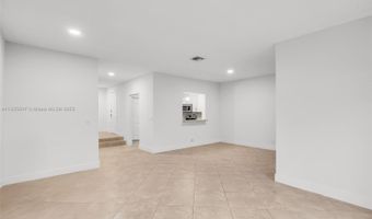 21160 Mainsail Cir H12, Aventura, FL 33180