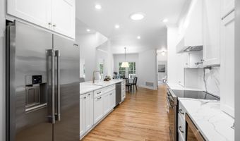 104 Red Oak Ln, Aiken, SC 29803