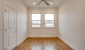 101 Consolation Dr, Millsap, TX 76066