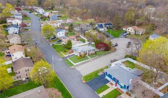 6 Longmeadow Dr, North Providence, RI 02904