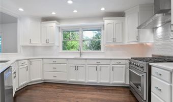 4555 Runnemede Rd NW, Atlanta, GA 30327