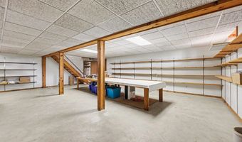 5688 W Waters Rd, Ann Arbor, MI 48103