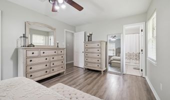 319 Eastview Dr, Biloxi, MS 39531