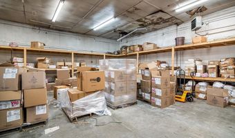 6 Chestnut St, Coventry, RI 02816