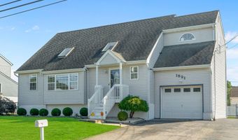 1521 Neptune Ave, Beachwood, NJ 08722