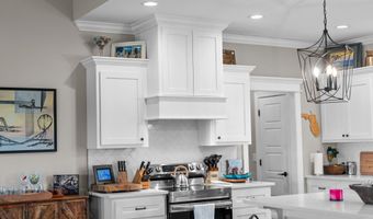 404 Zoarbella Dr, Baxley, GA 31513
