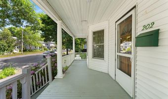 202 Norfolk St, Bangor, ME 04401