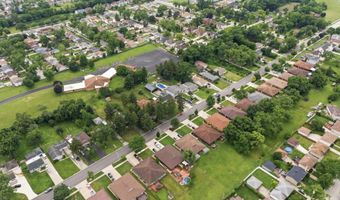 17 W667 Lorraine Ave, Addison, IL 60101
