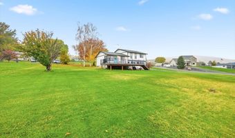 203 W Wagon Wheel Pr NW, Benton City, WA 99320