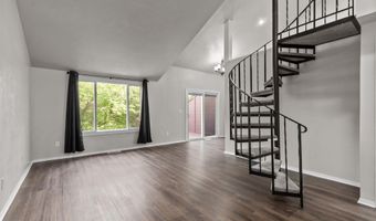 2470 W GLENDALE Ave 2D, Appleton, WI 54914