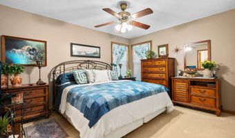 152 Summit Dr, Allegan, MI 49010