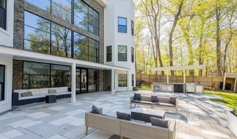 10405 BOSWELL Ln, Potomac, MD 20854