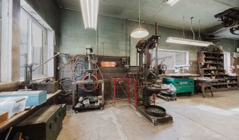 240 7th St, Elko, NV 89801