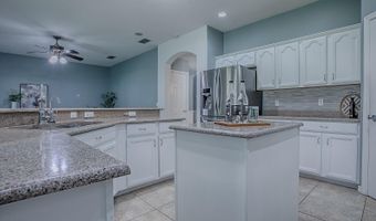 895 SILVERTIP Rd, Apopka, FL 32712