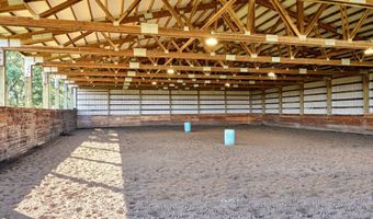 10093 Wiseacre Ln, Aurora, OR 97002