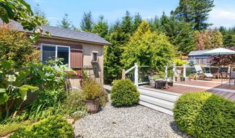 7180 VISTA RIDGE Dr, Brookings, OR 97415