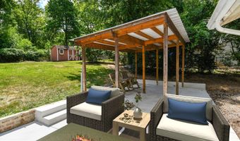5523 HALWIS St, Alexandria, VA 22303