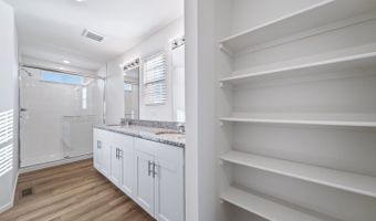 22392 E 38th Pl, Aurora, CO 80019