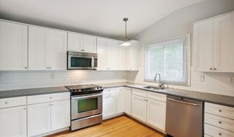 8206 STONE TRAIL Dr, Bethesda, MD 20817