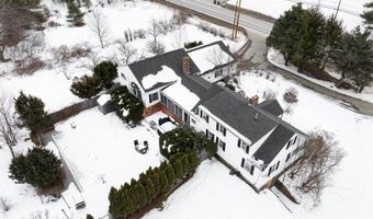 2897 Route 2, Hermon, ME 04401