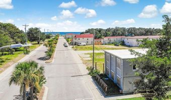 603 30th Ave S, Atlantic Beach, SC 29582