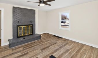 606 1st Ave S, Altoona, IA 50009