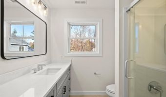 14 Fieldstone Ct 14, Bethel, CT 06801