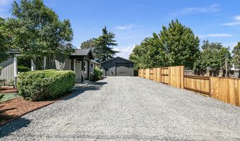 1938 7TH St, Springfield, OR 97477