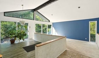 615 Glen Eden Ct, Aurora, OH 44202